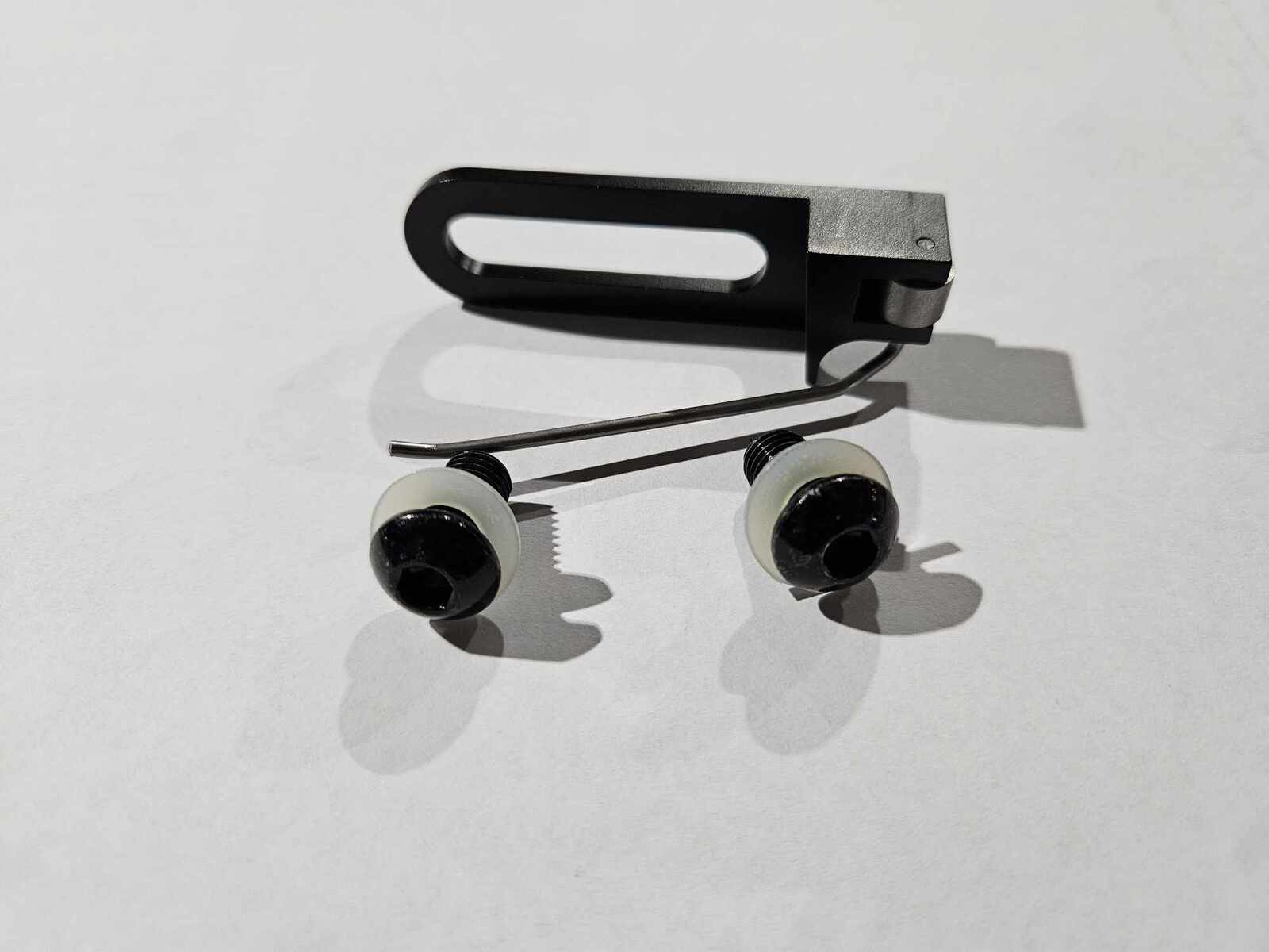 E1 Barebow Flipper Rest